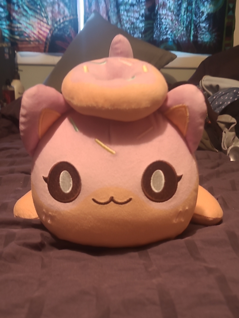 Official Aphmau MeeMeow Donut Cat